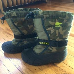 Sorel kids camp winter boots